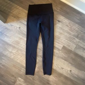 Lululemon wunder trains